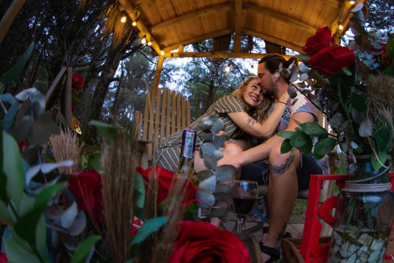 Levit Glamping - Hotel Guatape Penol (Adults Only) Eksteriør billede