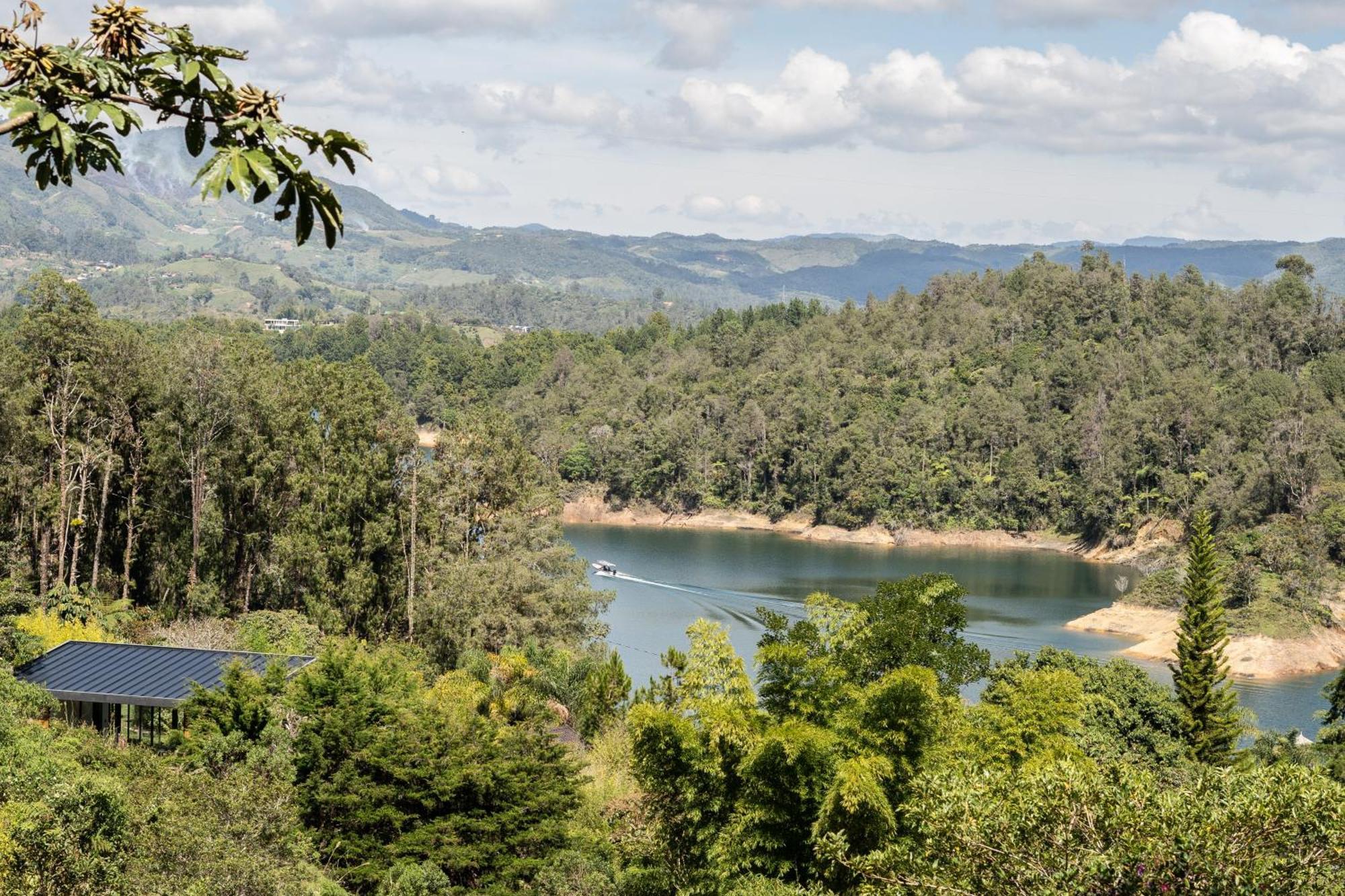 Levit Glamping - Hotel Guatape Penol (Adults Only) Eksteriør billede